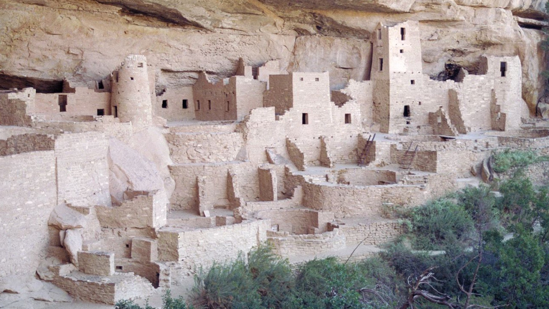 ⁣10 Great Civilizations Mysteriously Disappeared