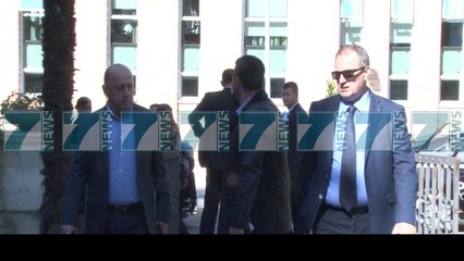 PS ZYRTARIZON KANDIDATUREN E KIRURGUT ILIA STEFO  - News, Lajme - Kanali 13