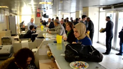 PTT'nin 176. Kuruluş Yıl Dönümü - 176. Müşteriye "15 Temmuz Şehitler Günü" Pulu Hediye Edildi