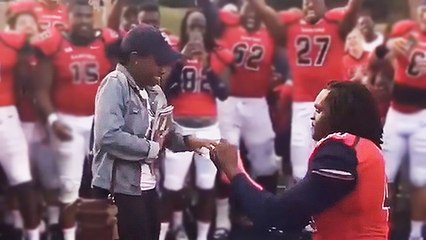Samford University Team Sings Ed Sheeran, Helps Teammate Propose to Girlfriend