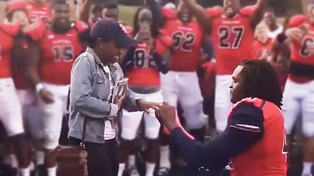 Samford University Team Sings Ed Sheeran, Helps Teammate Propose to Girlfriend