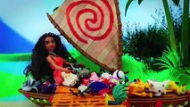 Moana The New Disney Princess Goes in Rain Storm Hurricane   Maui Dolls Pua and Heihei DisneyCarToys