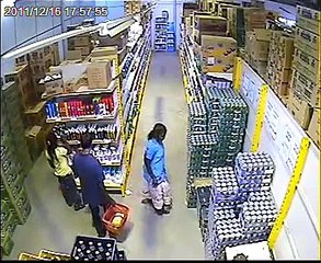 [DINGUE] Elle vole des bières avec une technique incroyable