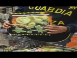 Camerino (MC) - Halloween, sequestrati 300mila articoli insicuri (20.10.16)