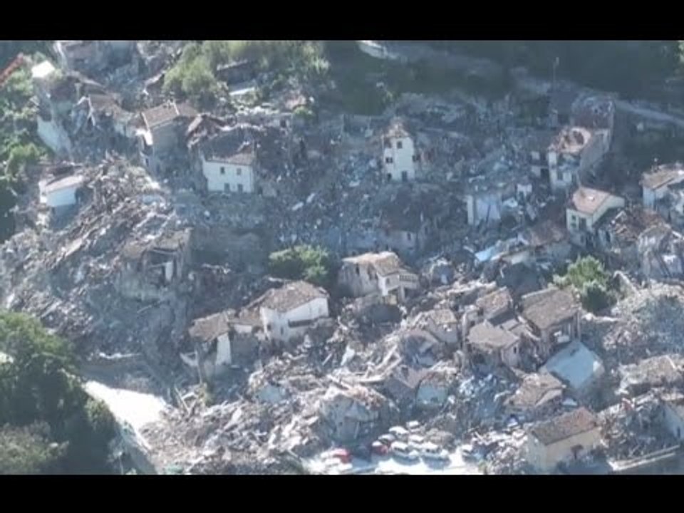 Terremoto nel Centro Italia, le immagini aeree dei territori colpiti (13.10.16)