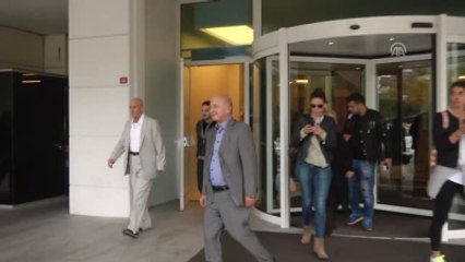 Ameliyat Olan Caner Erkin'i Ziyaretler Sürüyor