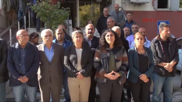 Tunceli Dbp Eş Genel Başkanı Tuncel: Barış Istiyoruz Diye Kepenk Kapatan Esnaf Vali'nin Hedefi...