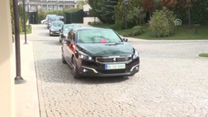 Çavuşoğlu, Fransız Bakan Jean-Marc Ayrault Ile Dışişleri Bakanlığı Resmi Konutu'nda Görüştü