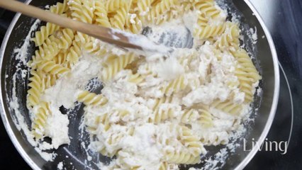 Receta: Fusilli me gjizë, ricotta dhe arra
