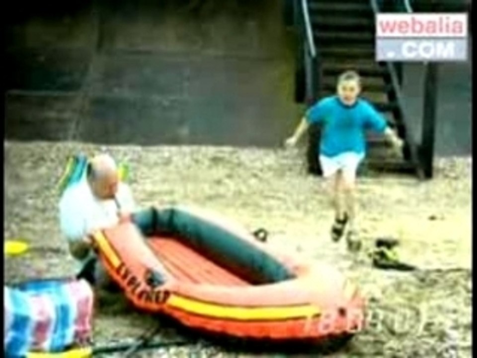 Hinchando la barca