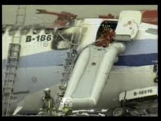Giappone, aereo prende fuoco