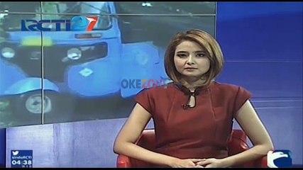 Pohon Tumbang Menimpa Bajaj