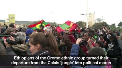 Calais: Ethiopian migrants denounce govt as evacuation continues
