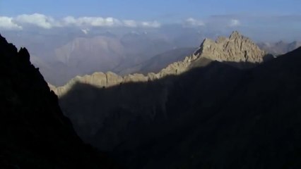 Chitral People Dedicate Song to Gen Pervez Musharraf (new video)