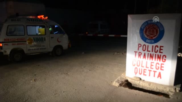 Pakistan'da Polis Eğitim Merkezine Saldırı: 20 Yaralı