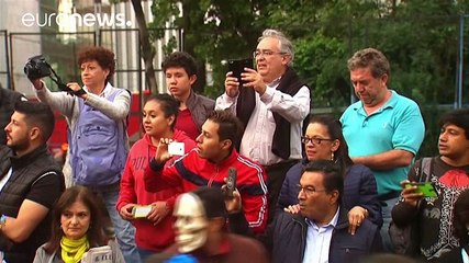 Mexiko: Hunderte Skelette ziehen durch die Hauptstadt