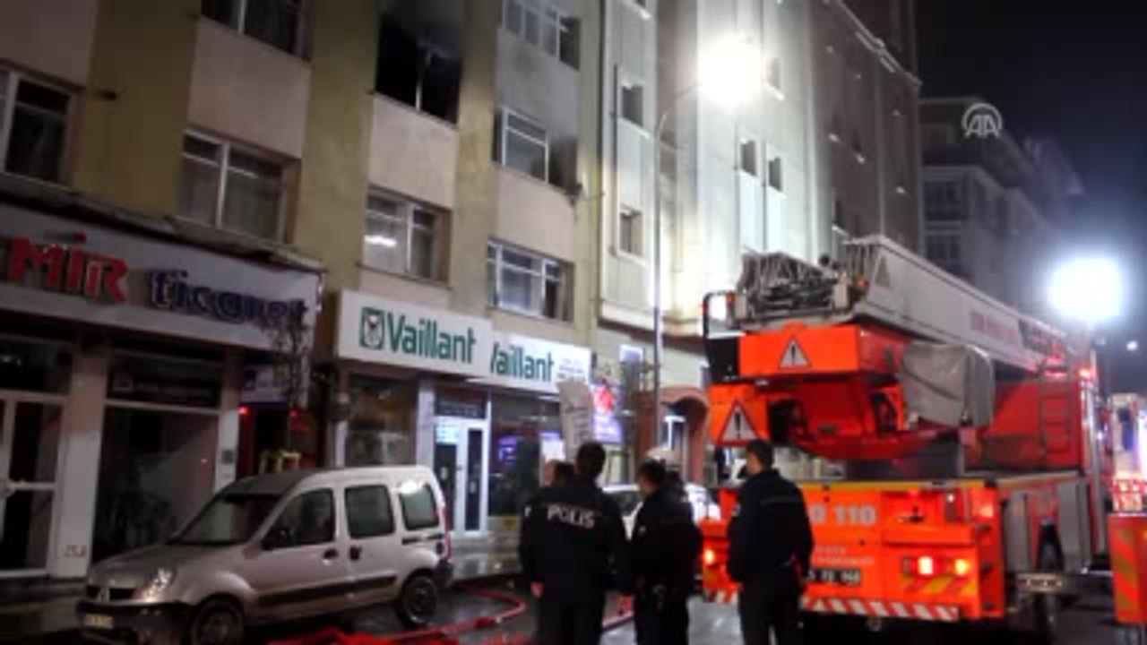 Öğrenci Evinde Yangın