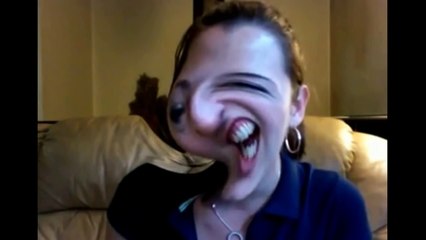 Girl has way too much fun on face warp (FUNNY) (ORIGINAL)