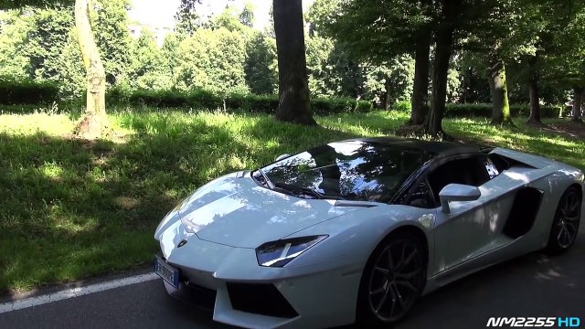 Lamborghini Huracan vs. Lamborghini Aventador 0-200km/h Acceleration Comparison