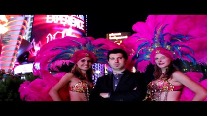 Hypnotized girl getting her ass pinched! Very funny!