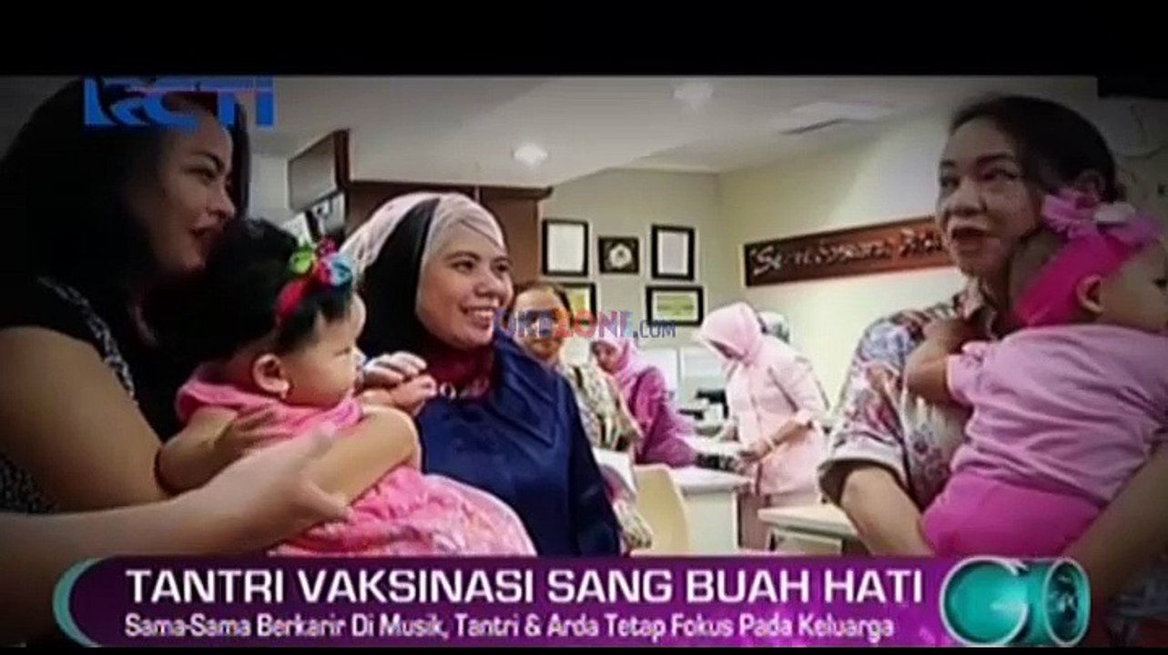 Tantri 'Kotak' Vaksinasi Sang Buah Hati