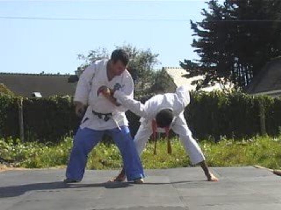 tai jitsu. Speciale clef de pouce.