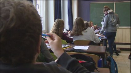 Enseignement: des profs sans salaire ni titres requis