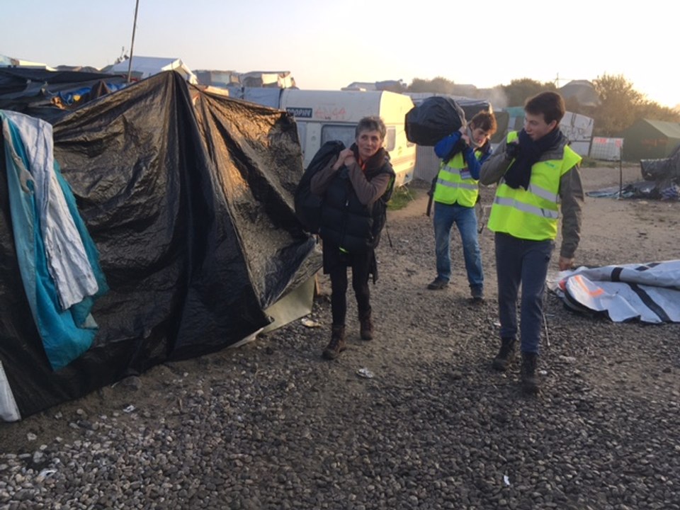 Dans la "Jungle" de Calais,  les dernières maraudes s'organisent