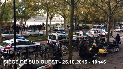 Bordeaux : les policiers manifestent devant Sud Ouest - 25/10/2016