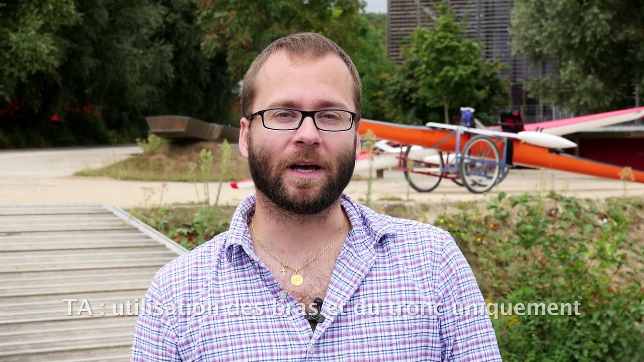 Installation d'un rameur sur bateau adapté avec siège fixe