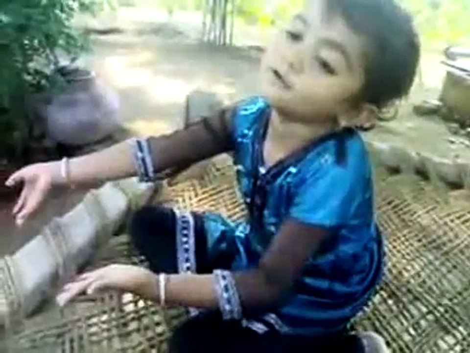 Very Funny Gujarati Talking Baby | Funny Videos | Whatsapp videos | talkindiaTV
