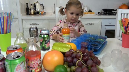 Ледяные стаканы/ Катя делает из газировки Dr.Pepper Coca Cola Pepsi Fanta виноград и сок Луни Тюнз