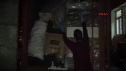 Inegöl Mobilyaya Gizlenmiş 40 Bin Paket Kaçak Sigara Ele Geçirildi