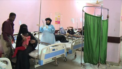 اليمنيون في مواجهة ويلات الصراع والكوليرا