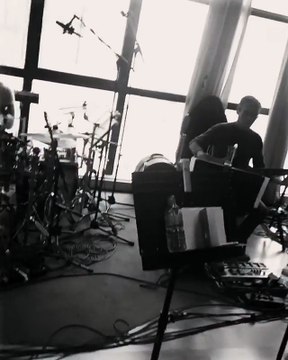 Nuria Fergó: Ensayando Brisa de esperanza para el concierto de OT. El Reencuentro