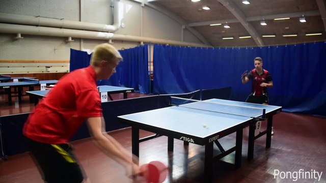 Ils réalisent des trick shots impressionnants en ping pong
