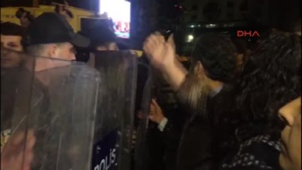 Diyarbakır Hdp'li Vekiller Belediye Önünde