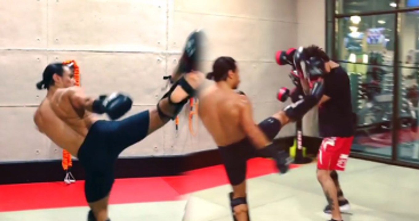 Ünlü Kasap Nusret Arkadaşını Tekmeyle Bayılttı