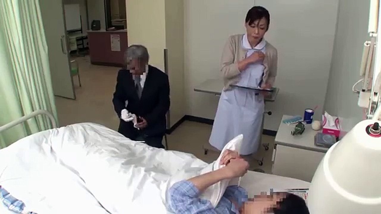 How to be a nurse cared for insurance services at home