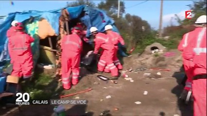 "Jungle" de Calais : le camp se vide