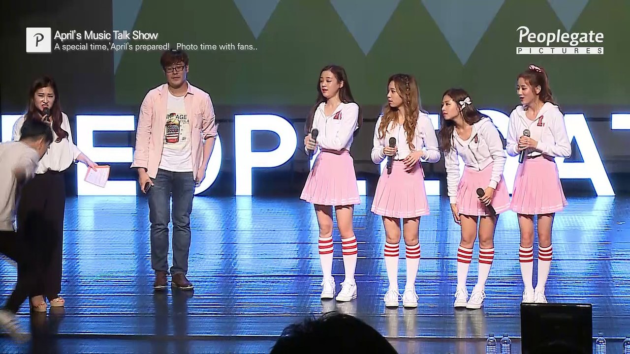 A special time, 'April's prepared!_Photo time with fans. [ENG SUB]