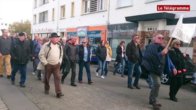 Lorient. 240 personnes manifestent en soutien des policiers