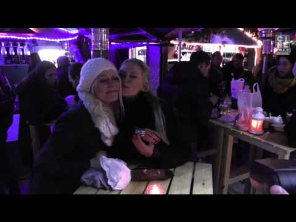 Barbara et Maureen Louys fêtent Noël à Liège
