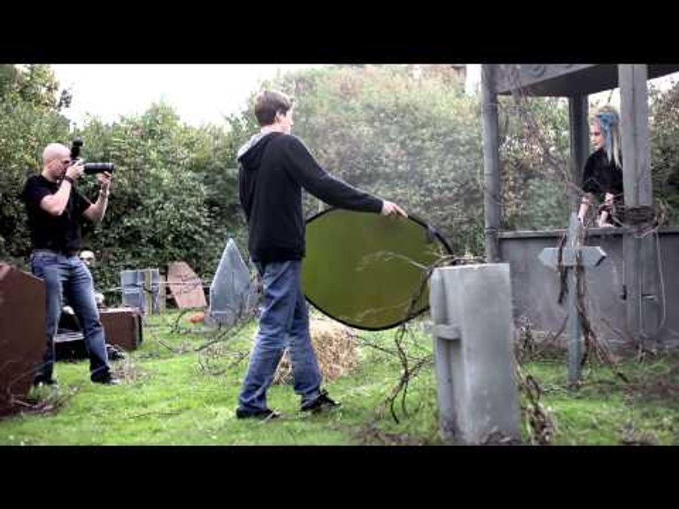 Les animateurs TV transformés en zombies !