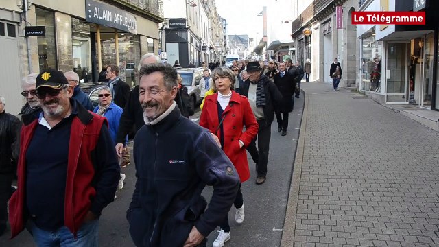 Vannes. Plus de 200 personnes en soutien aux policiers