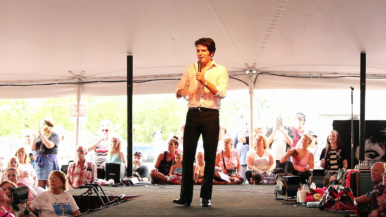 Dean Z & Franz Goovaerts sing 'Gospel Medley' from the 68 Comeback Special Elvis Week 2016