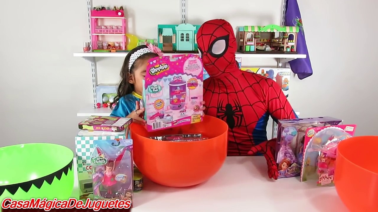Huevos Sorpresa Halloween Mas Gigantes del Mundo con el Hombre Arana + Shopkins + Calico