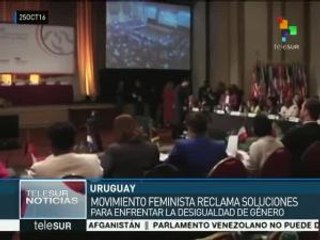 Mujeres de AL debaten en Uruguay soluciones a la desigualdad de género
