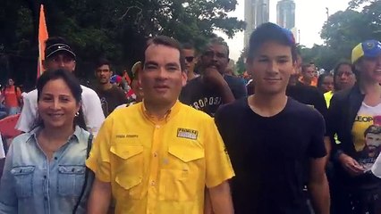 Tomás Guanipa acompaña marcha a través de la Francisco Fajardo