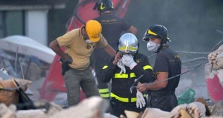 İtalya Bir Kez Daha Depremle Sarsıldı!